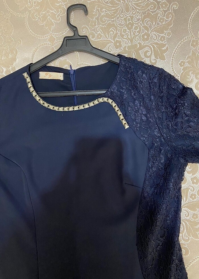 Lacivert kapalı abiye - Görsel 3