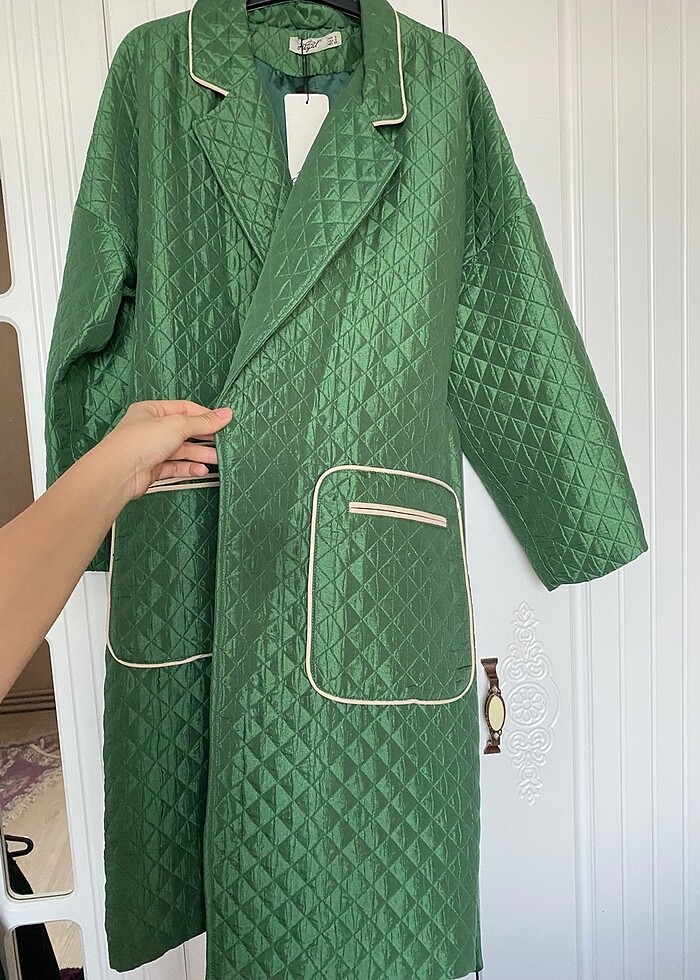 Yeşil kapitone kaban - Görsel 3