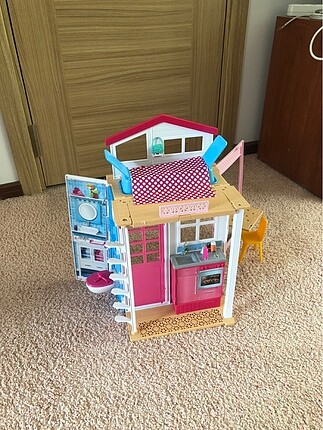 Barbie evi