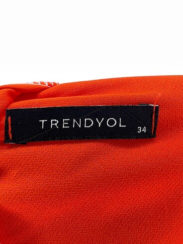 34 Beden turuncu Renk Trendyol & Milla Kısa Elbise %70 İndirimli.