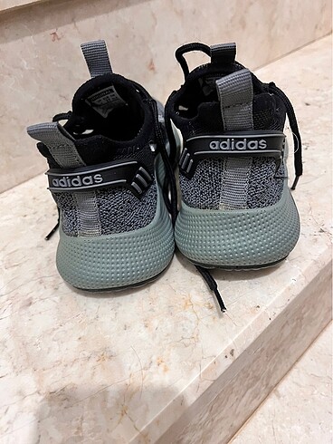 Adidas Spor ayakkabı