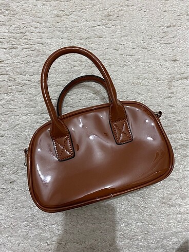 Stradivarius Rugan Kol Çantası