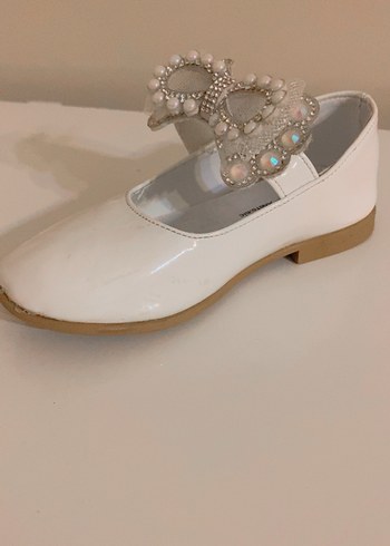 Kız Çocuk Beyaz Fiyonklu Babet - Görsel 2