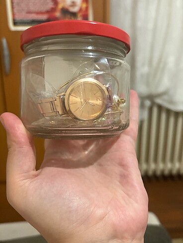 Diğer Gizemli Takı Kavanozu
