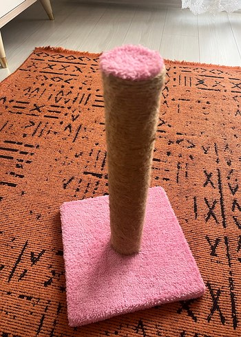 Pembe Kedi Tırmalama Direği - Görsel 3