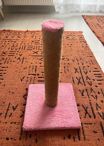 Pembe Kedi Tırmalama Direği - Görsel 2