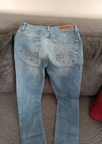 32 Beden mavi yırtık detay erkek Jeans koton marka