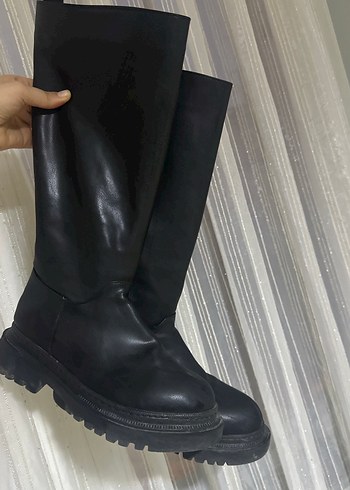 Siyah Deri Kadın Botları