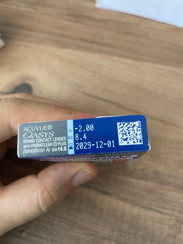 Acuvue Oasys Mavi Kontakt Lens - Görsel 2