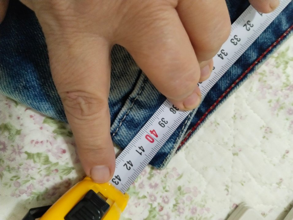 Düğmeli Renkli Batik Desenli Mini Kot Şort - Görsel 4