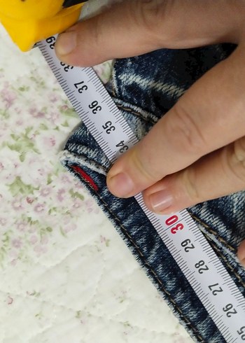 Kadın Koyu Mavi Batik Desen Kısa Kot Şort - Görsel 5