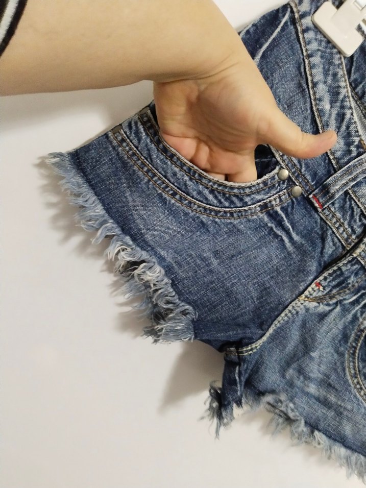 Kadın Koyu Mavi Batik Desen Kısa Kot Şort - Görsel 3