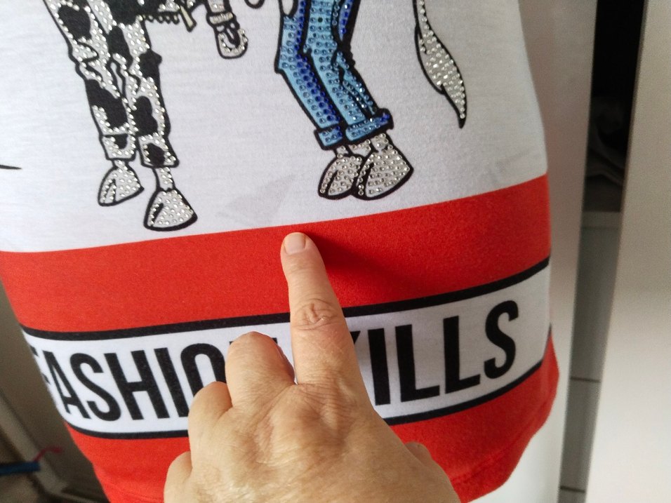 kiz  Çocuk Kırmızı Baskılı Kısa Kollu Tişört - Görsel 3