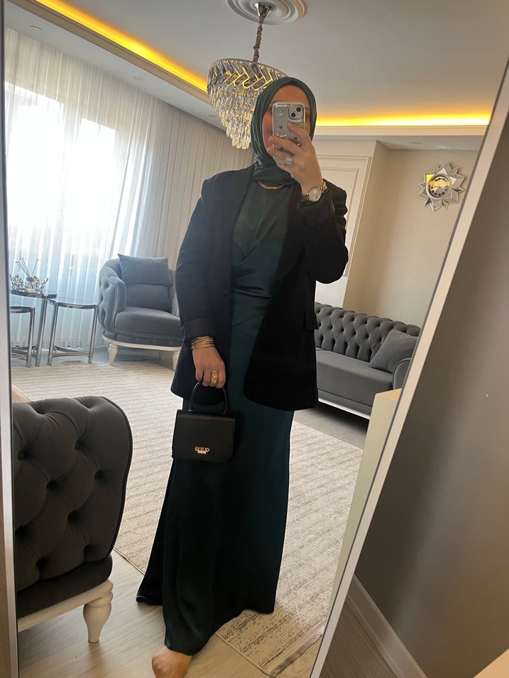 Yesıl ıkılı takım satem elbıse - Görsel 3