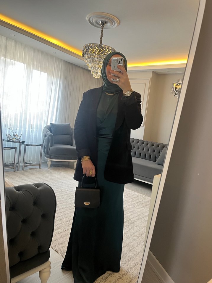 Yesıl ıkılı takım satem elbıse - Görsel 2