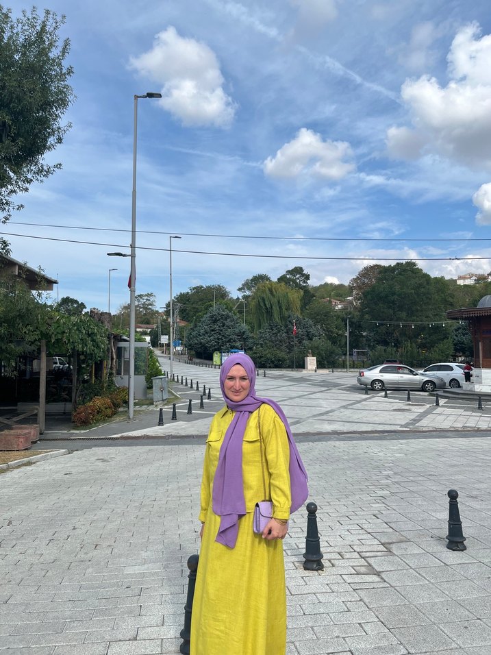 Yesıl renk ıkılı eteklı takım - Görsel 3