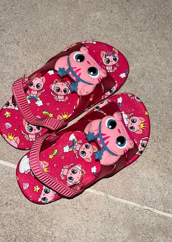 24 Beden pembe Renk Kız Çocuk Pembe Pop Kültür Desenli Kaydırmaz Terlik