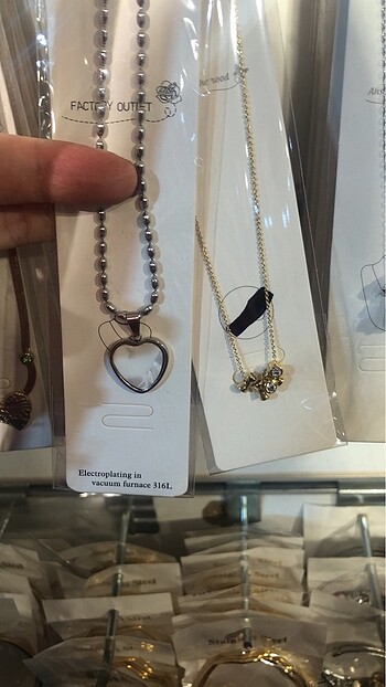Accessorize çelik kolye