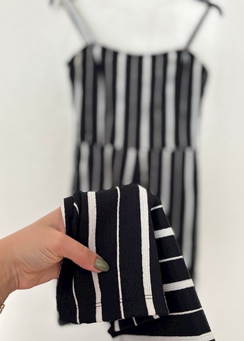 Kadın Siyah Çizgili Askılı Tulum - Görsel 2