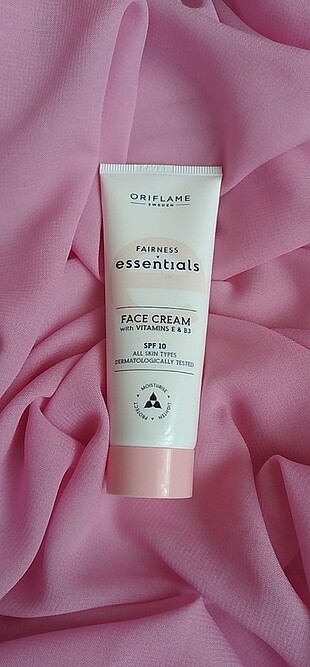 Oriflame 10 faktör güneş korumali yüz kremi 