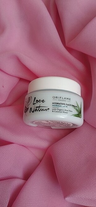 Oriflame hindistan cevizli yüz kremi sıfır ürün 