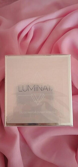 Avon luminata bayan parfümü sıfır ürün 