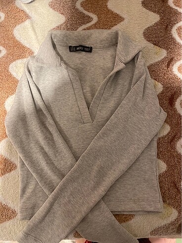 Zara V yaka gri bluz