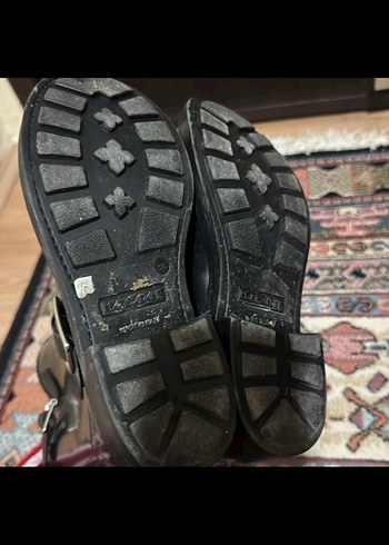 38 Beden siyah Renk Kilitli Siyah Kadın Bot