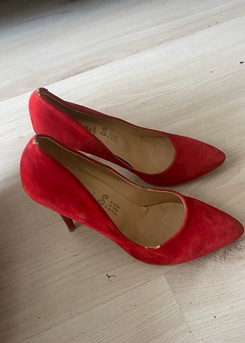 Klasik Kırmızı Süet Stiletto Topuklu Kadın Ayakkabı - Görsel 3