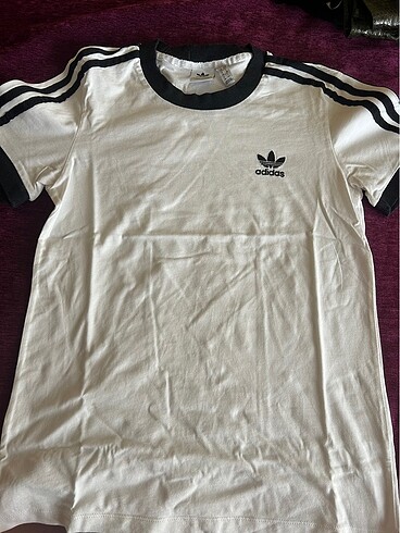 adidas tshirt hic giyilmedi