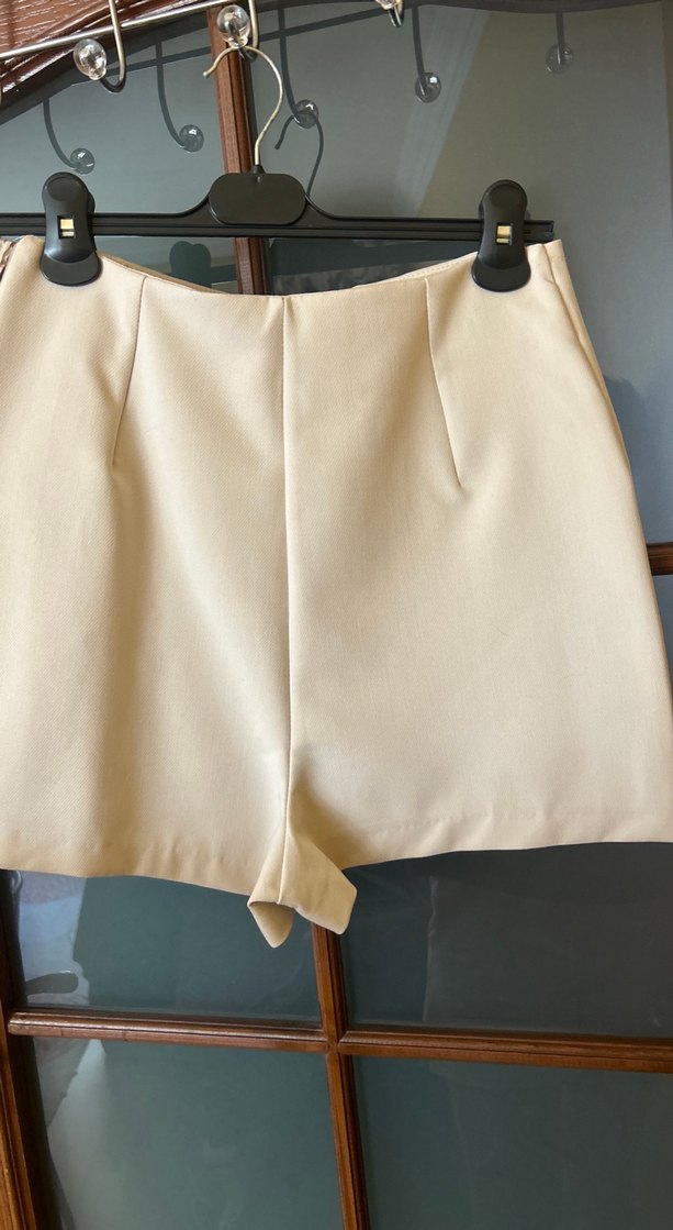 Bej Mini Etek, Salaş Kesim, Sokak Stili - Görsel 2