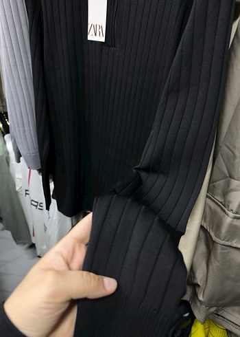 Zara Siyah Uzun Kollu Fermuarlı Erkek Kazak - Görsel 2