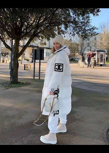 Siyah Kürklü Uzun Kadın Kışlık Mont - Görsel 2