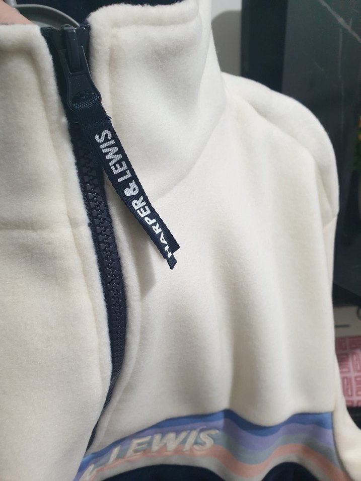 Yarım Fermuarlı Beyaz Kadın Sweatshirt - Görsel 4