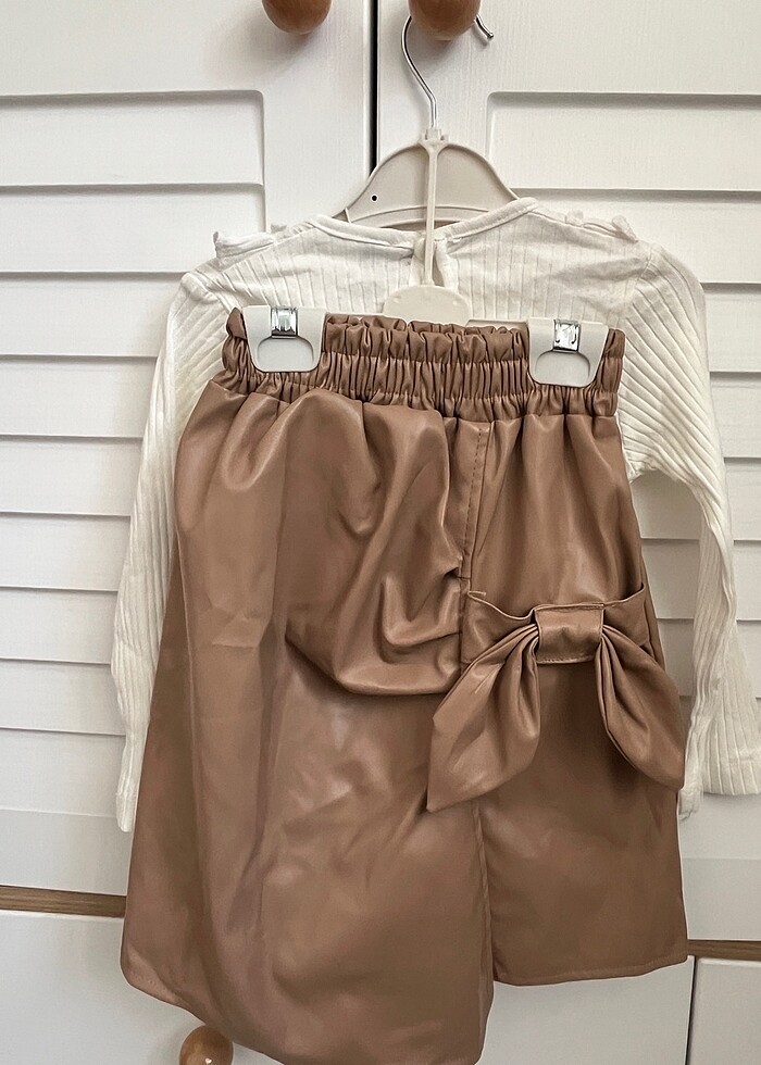 Kız Çocuk Deri Etekli Takım - Görsel 3