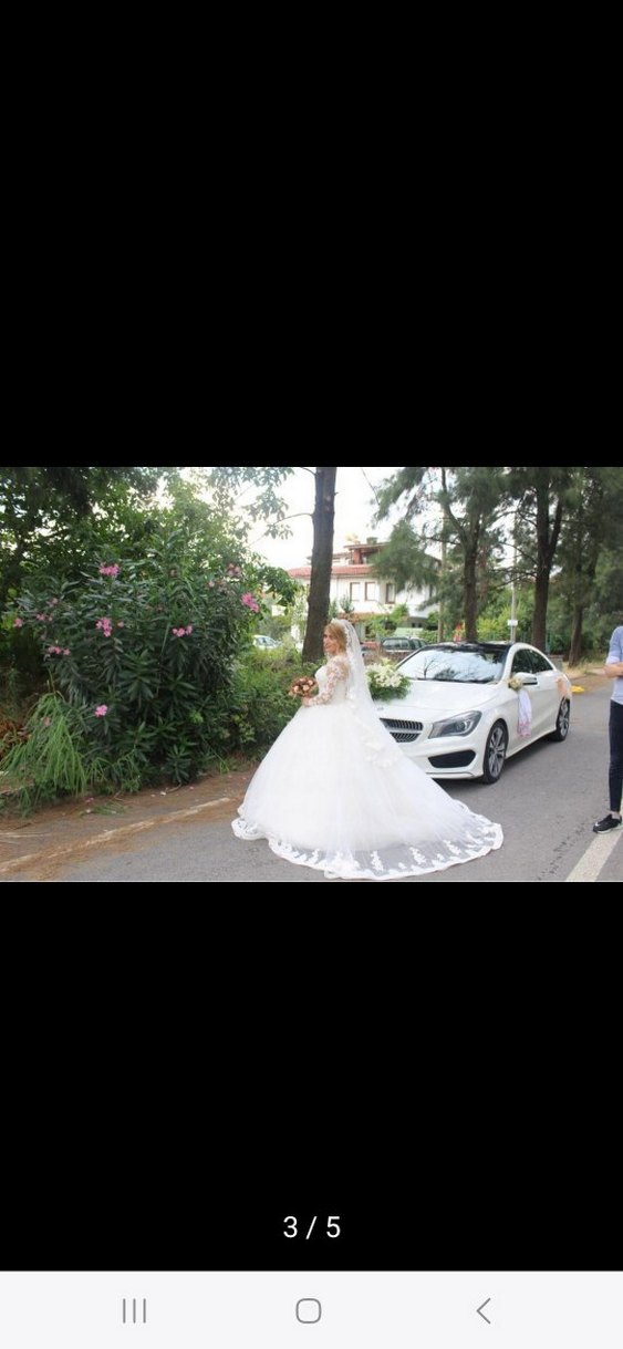 Dantel Detaylı Uzun Kollu A Kesim Gelinlik - Görsel 4