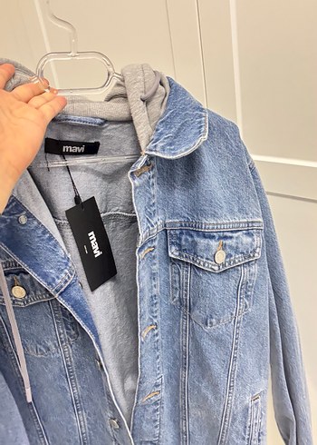 l Beden Gri Kapüşonlu Mavi Denim Ceket