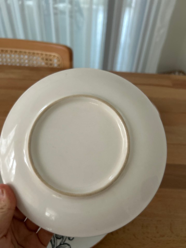 Beyaz Siyah Çiçek Desenli Tabak Seti - Görsel 4