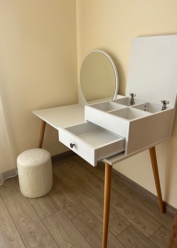 Beyaz Makyaj Organizerı ve Yuvarlak Ayna - Görsel 4