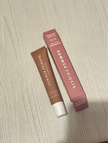 Summer Friday Lip Balm vanilla beige