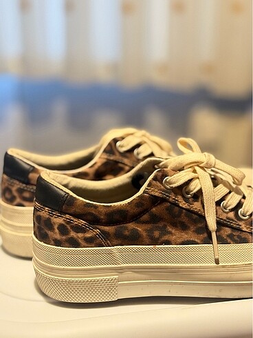 37 Beden Zara Leopar desen sneaker