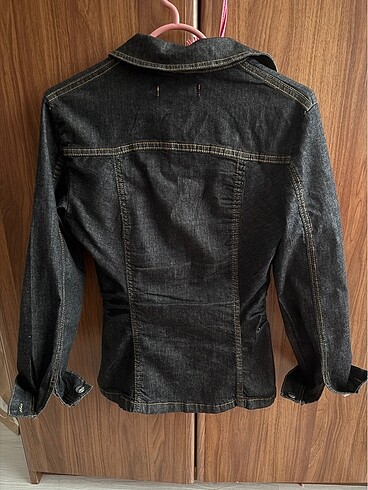 s Beden lacivert Renk Zara vücuda oturan denim gömlek