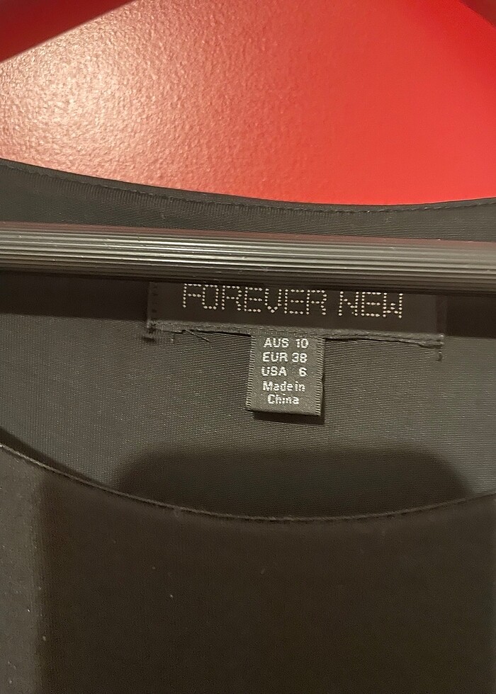 Siyah Diz Altı Elbise - Görsel 3