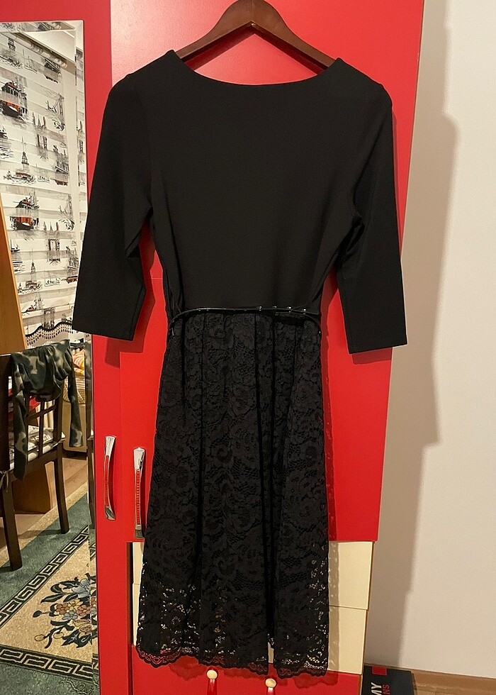 Siyah Diz Altı Elbise - Görsel 5