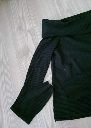 Kadın Siyah Triko Tekne Yaka tişört - Görsel 4