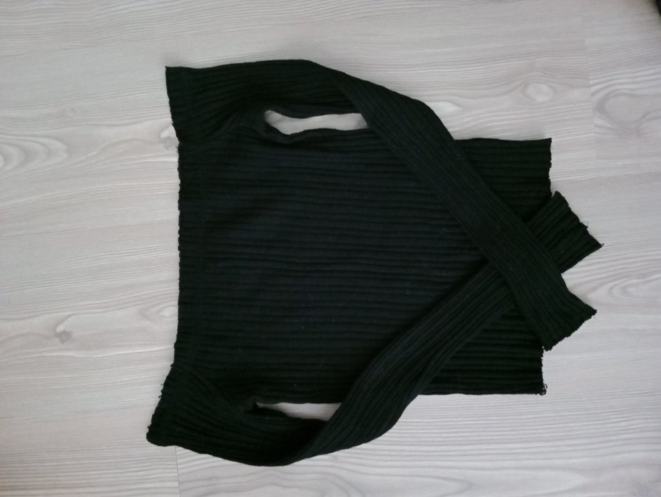 Kadın Siyah Triko Tekne Yaka tişört - Görsel 2