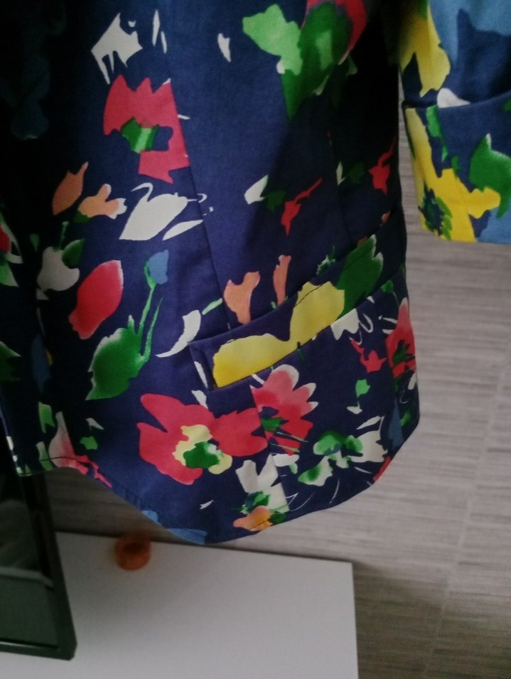 Çiçek Desenli ceyrek Kol Mini Blazer - Görsel 4