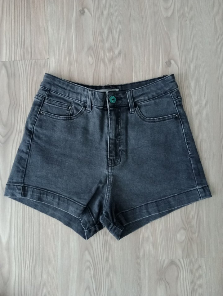 Gri Mini Denim Şort Kadın - Görsel 2