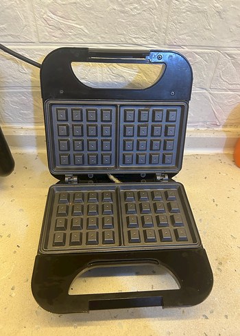  Beden Siyah Kiwi Waffle ve Sandviç Makinesi