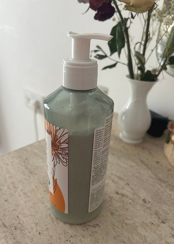 Yves Rocher Organik Shea Yağı ve Calendula Özlü Onarıcı Vücut Losyonu